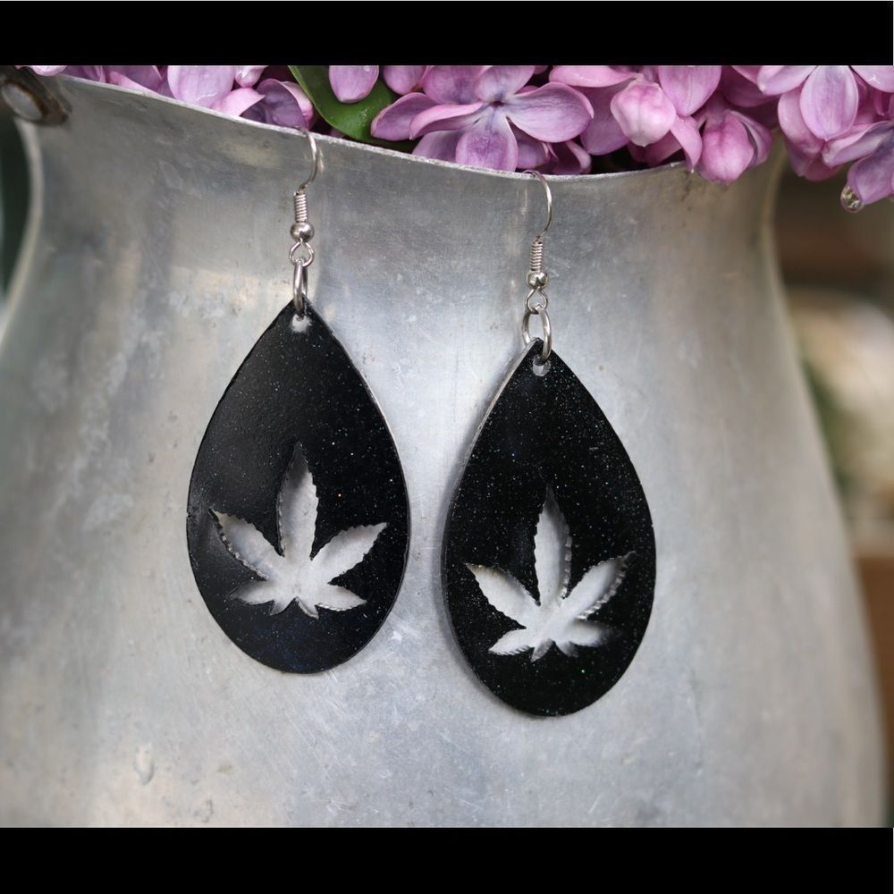 Super cute 420 epoxy earrings.
